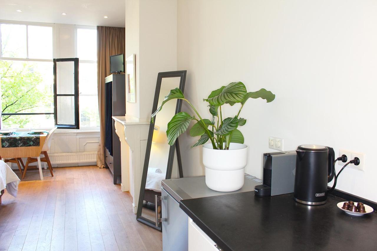 The Canalview Retreat Amsterdam Exterior photo